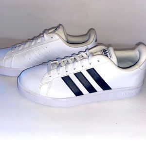 Excellent Condition Adidas Grand Court Unisex Size Mens 8 Black/White EE7968